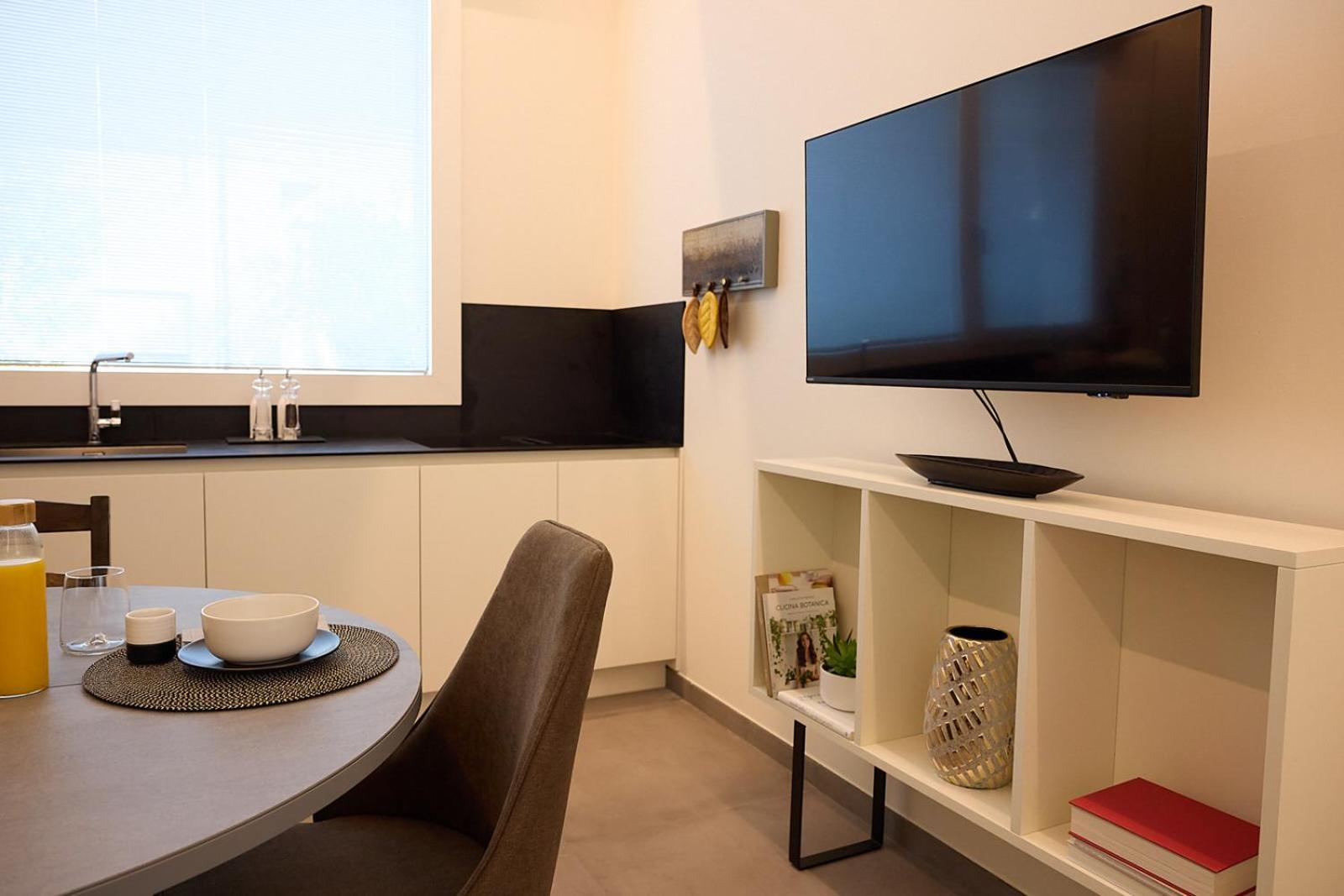 Unico Loft Apartment Rimini Bagian luar foto